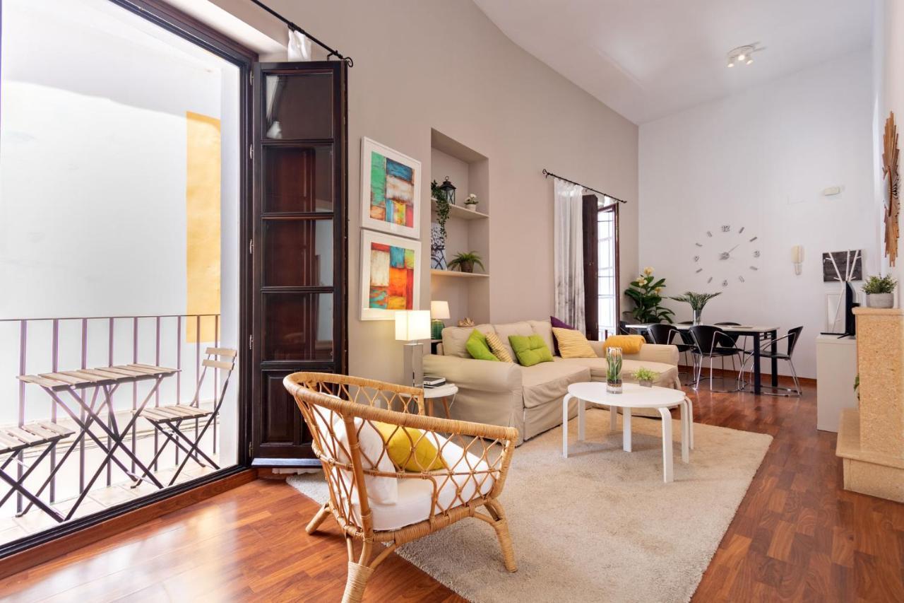 Abades Giralda Deluxe By Valcambre *